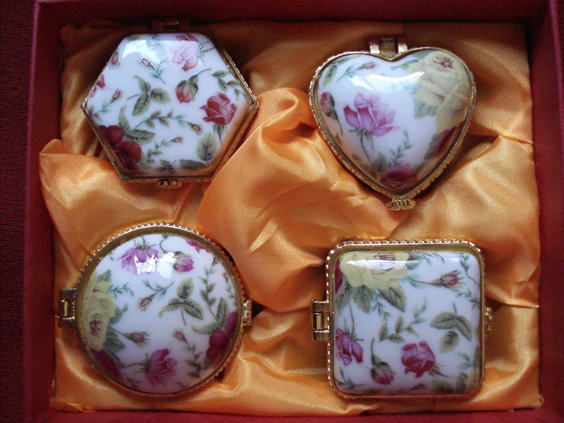 Enamel Box 2