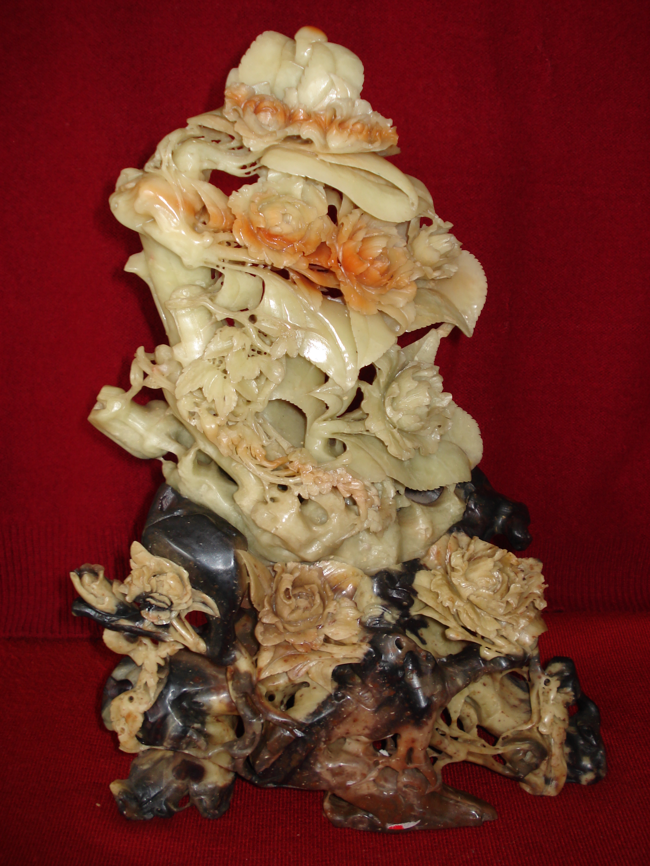 Dragon egg stone carving 5